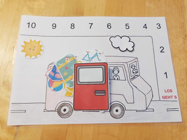 Befülltes Auto nach allen Tagen vom Ferien-Countdown-Kalender