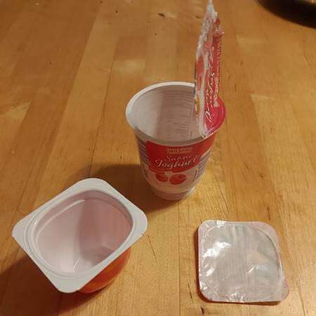 Joghurtbecher für die Spielküche